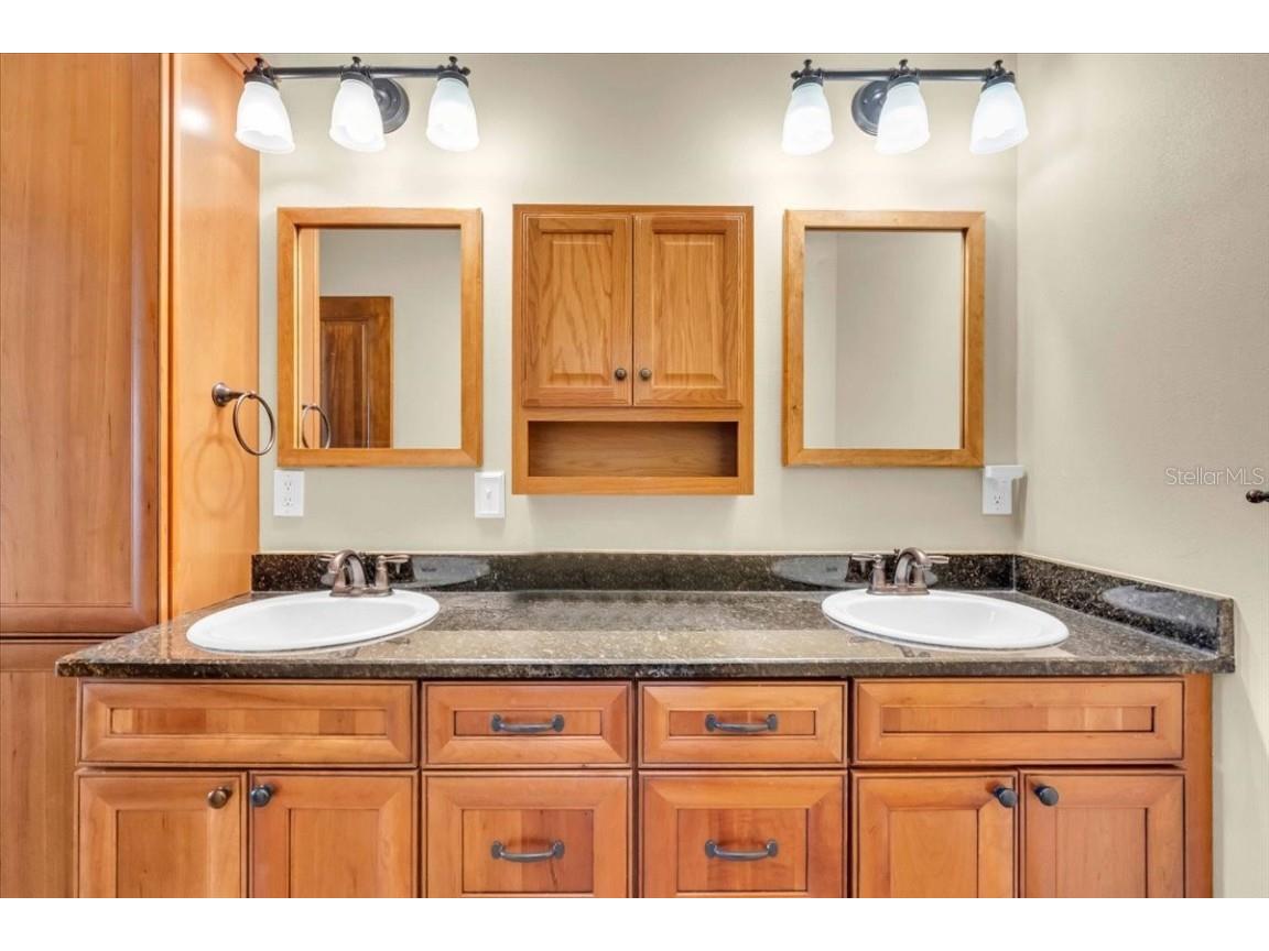 302 Colonia Lane W Nokomis FL 34275 - DONA BAY N6140595 image28