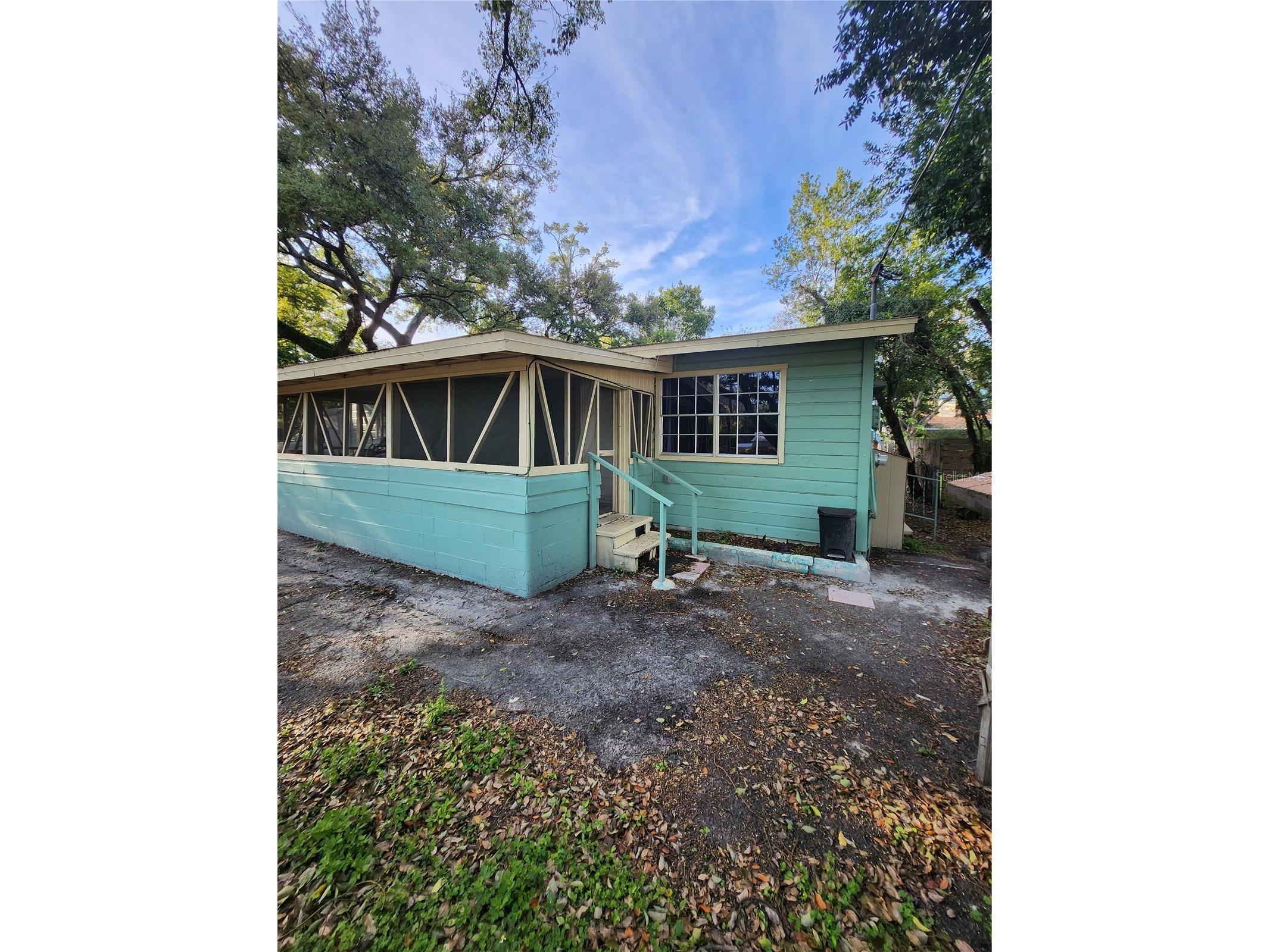 302 E 121st Avenue Tampa FL 33612 TB8488841 image1