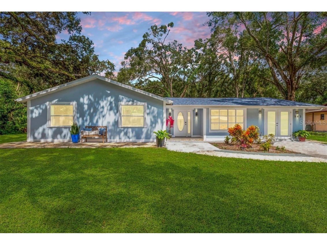 302 E 137th Avenue Tampa FL 33613 TB8325673 image1