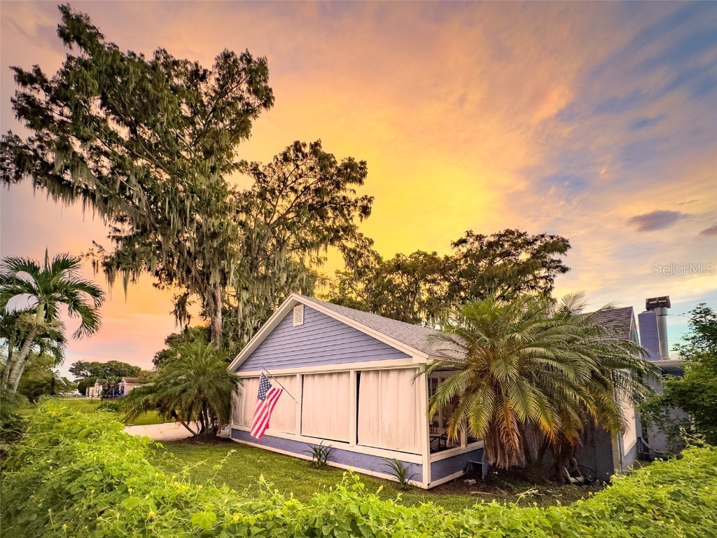 302 E Drury Avenue Kissimmee FL 34744 S5135477 image1