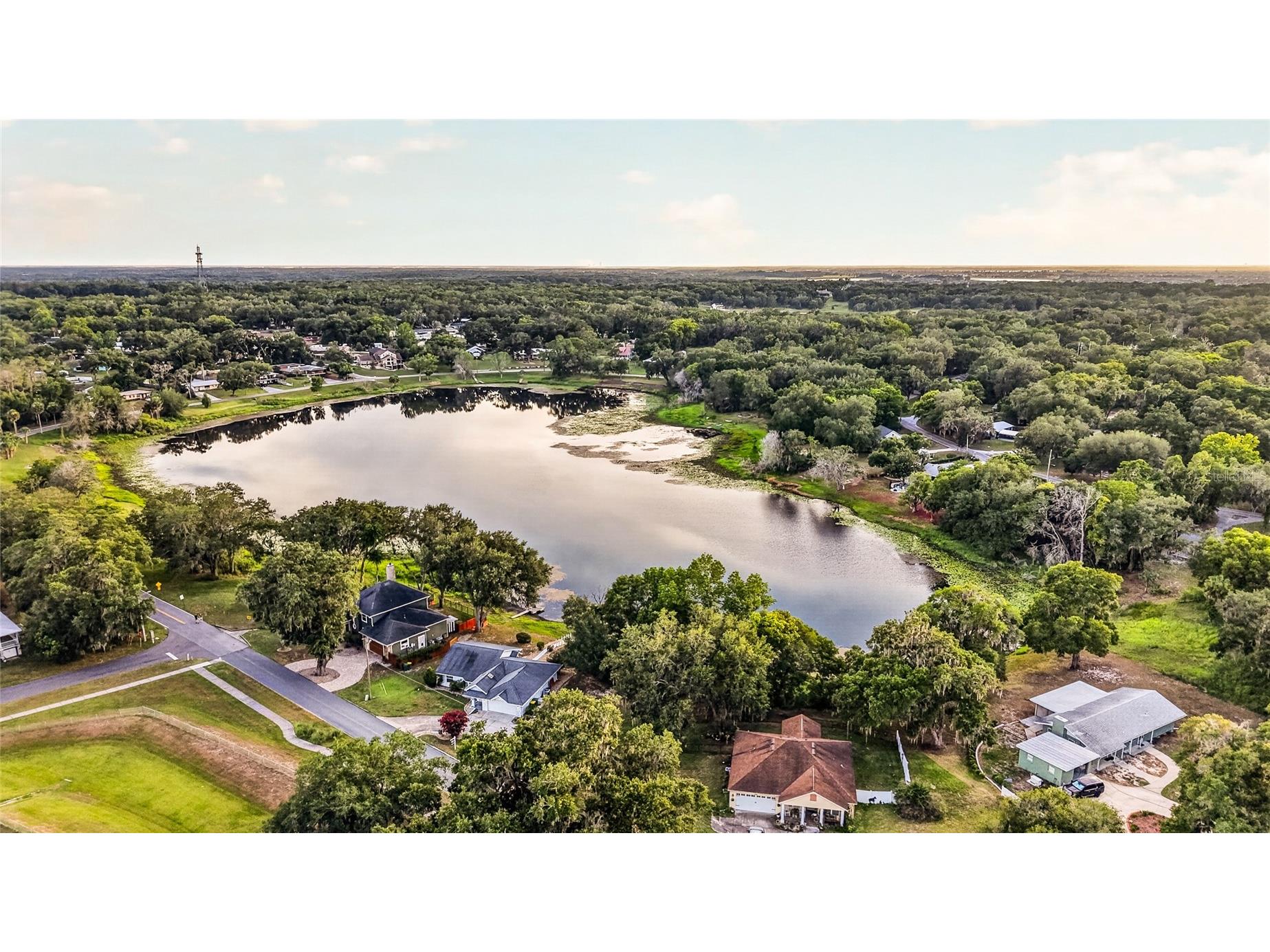 302 E Mirror Lake Drive Fruitland Park FL 34731 - Mirror Lake G5114324 image3