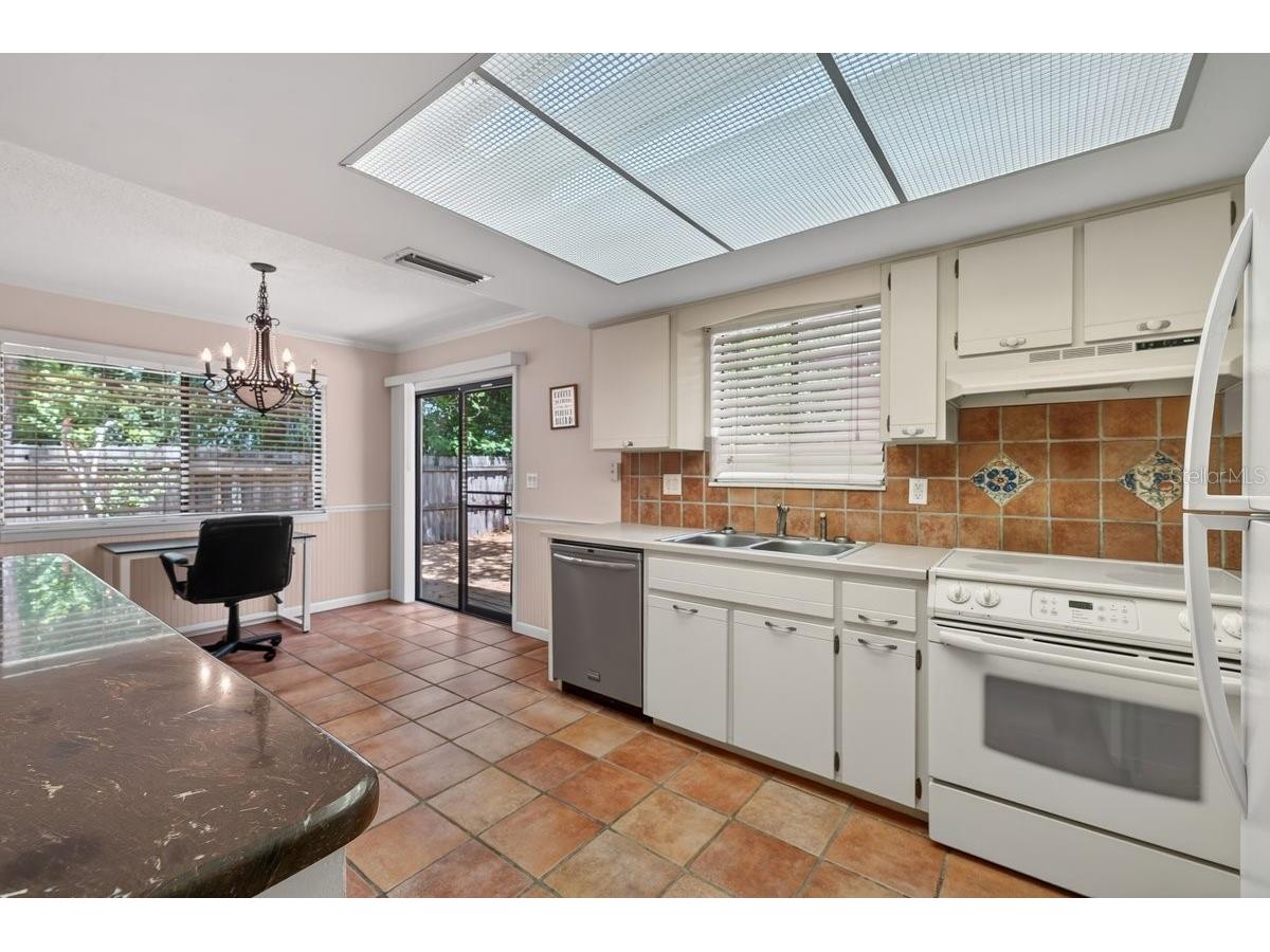 302 Gatewood Court Ormond Beach FL 32174 V4949358 image11