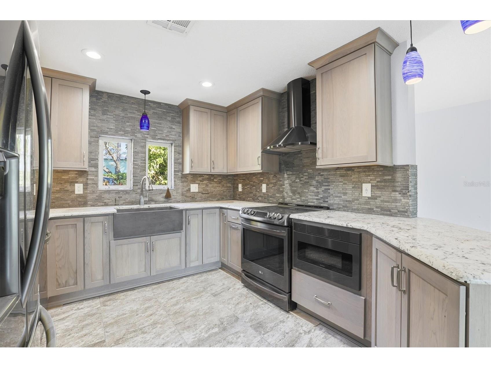 302 Georgia Avenue Crystal Beach FL 34681 TB8491909 image16