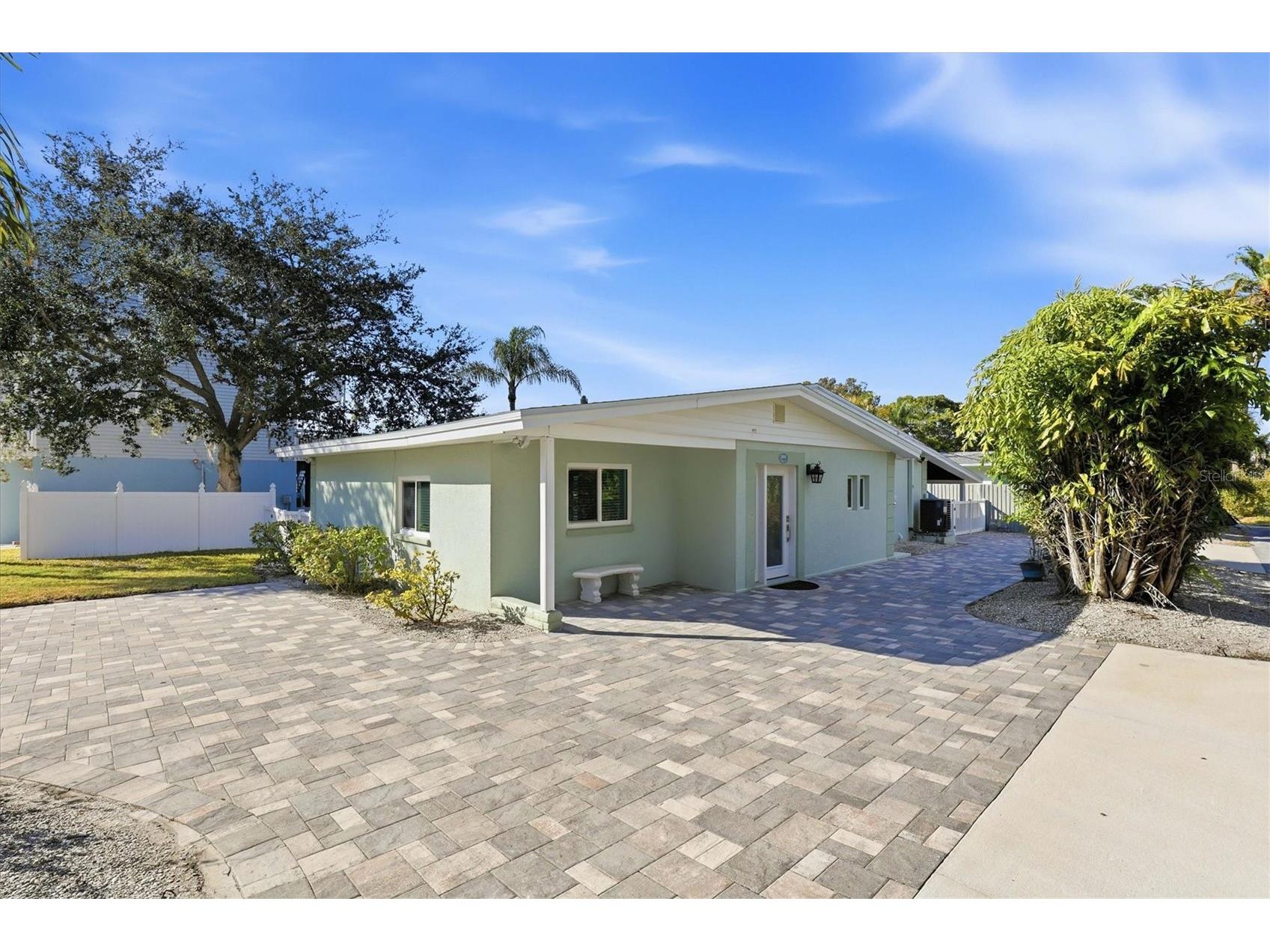 302 Georgia Avenue Crystal Beach FL 34681 TB8491909 image2