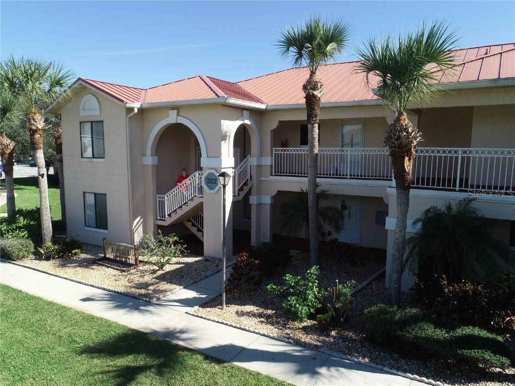 302 Harbour Boulevard #101 New Smyrna Beach FL 32169 V4932890 image1