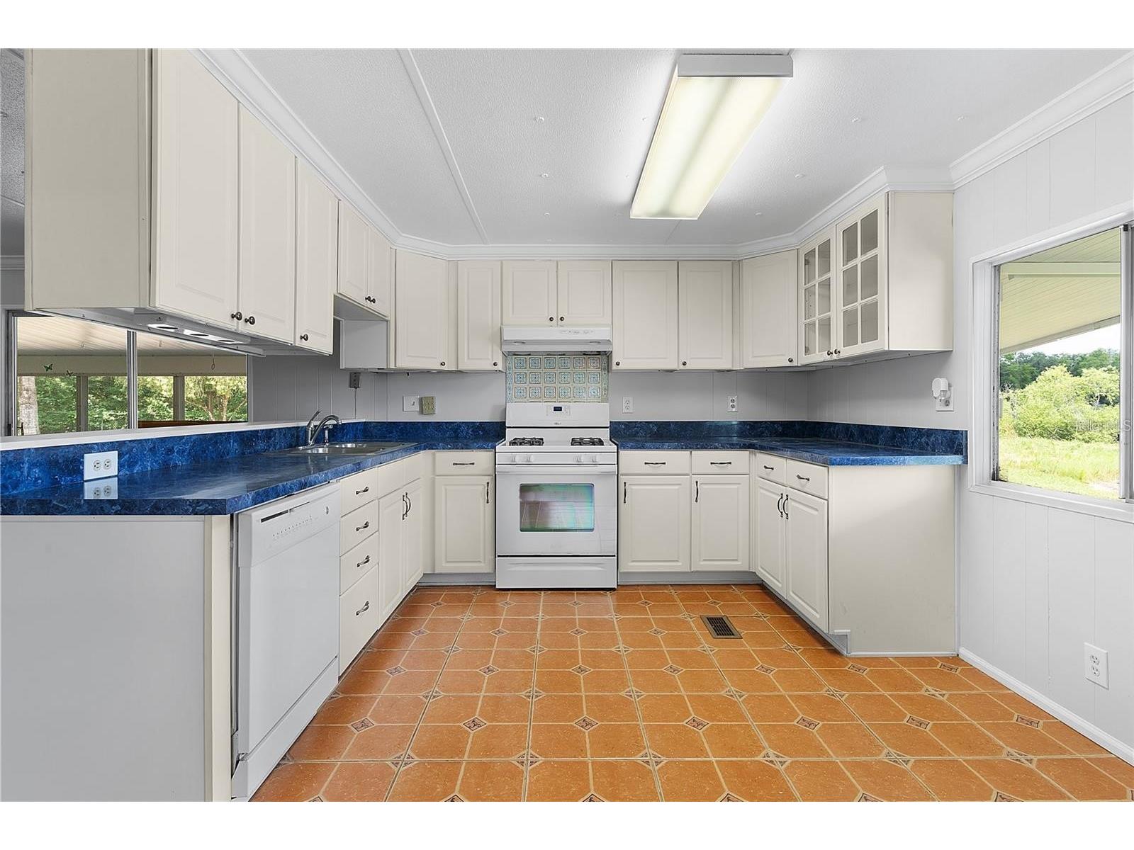 302 Ivanhoe Circle Lady Lake FL 32159 G5107334 image10
