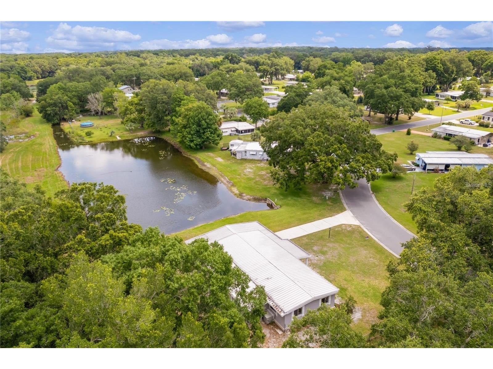 302 Ivanhoe Circle Lady Lake FL 32159 G5107334 image2