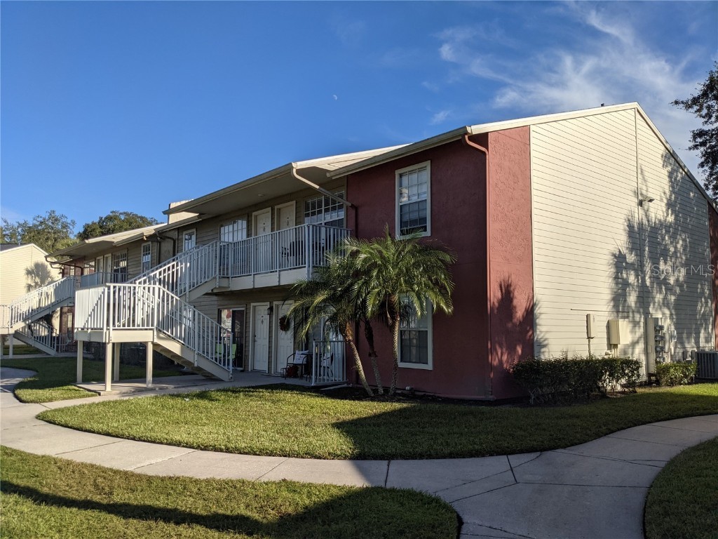 302 Lake Parsons Grn #205 Brandon FL 33511 T3539411 image1