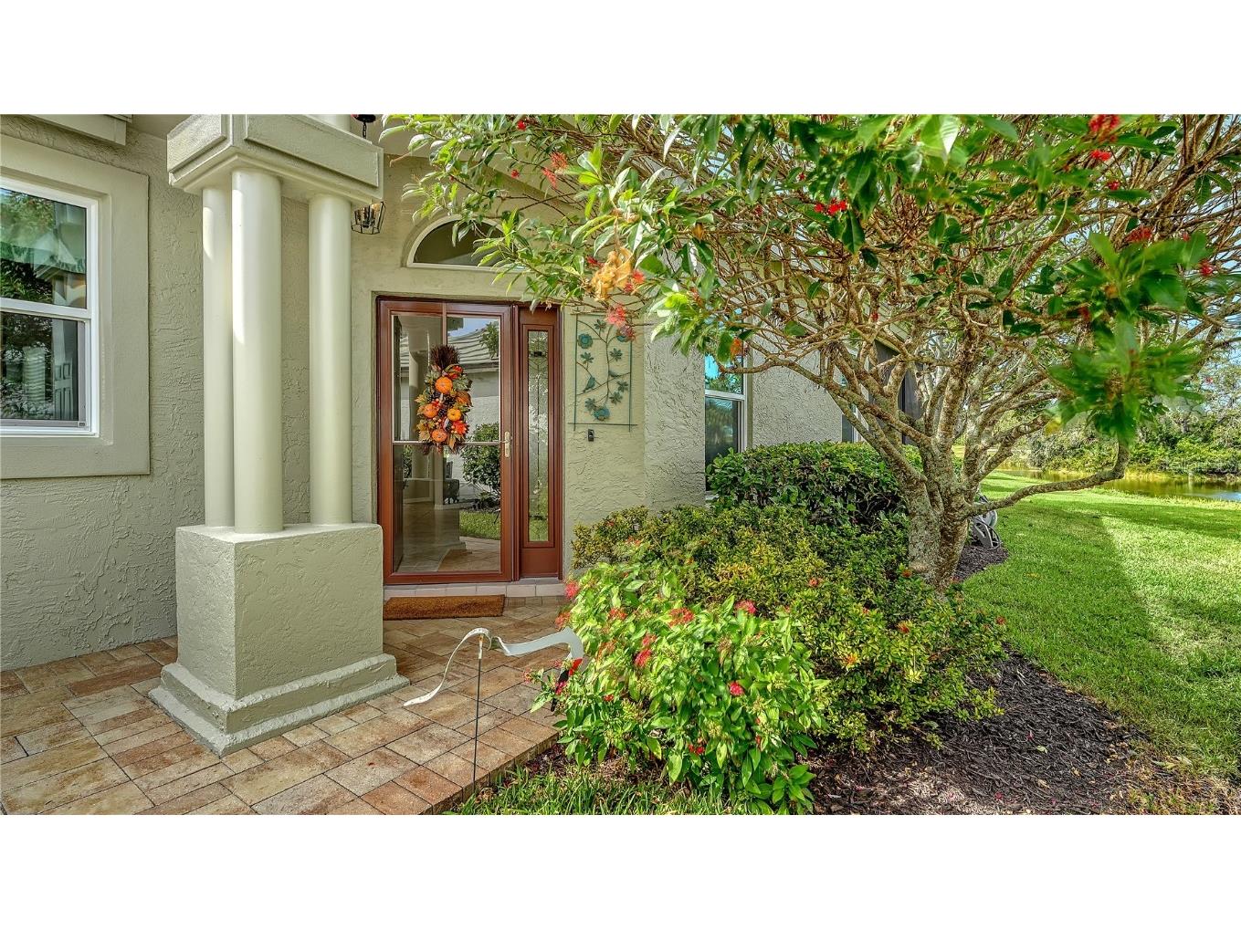 302 Lansbrook Drive Venice FL 34292 N6141360 image1