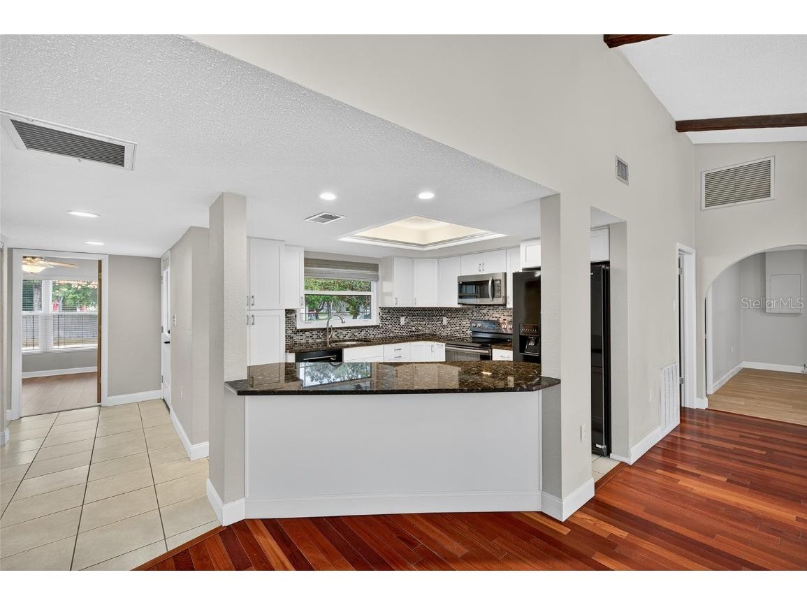 302 Leafwood Road Tarpon Springs FL 34689 W7880672 image12