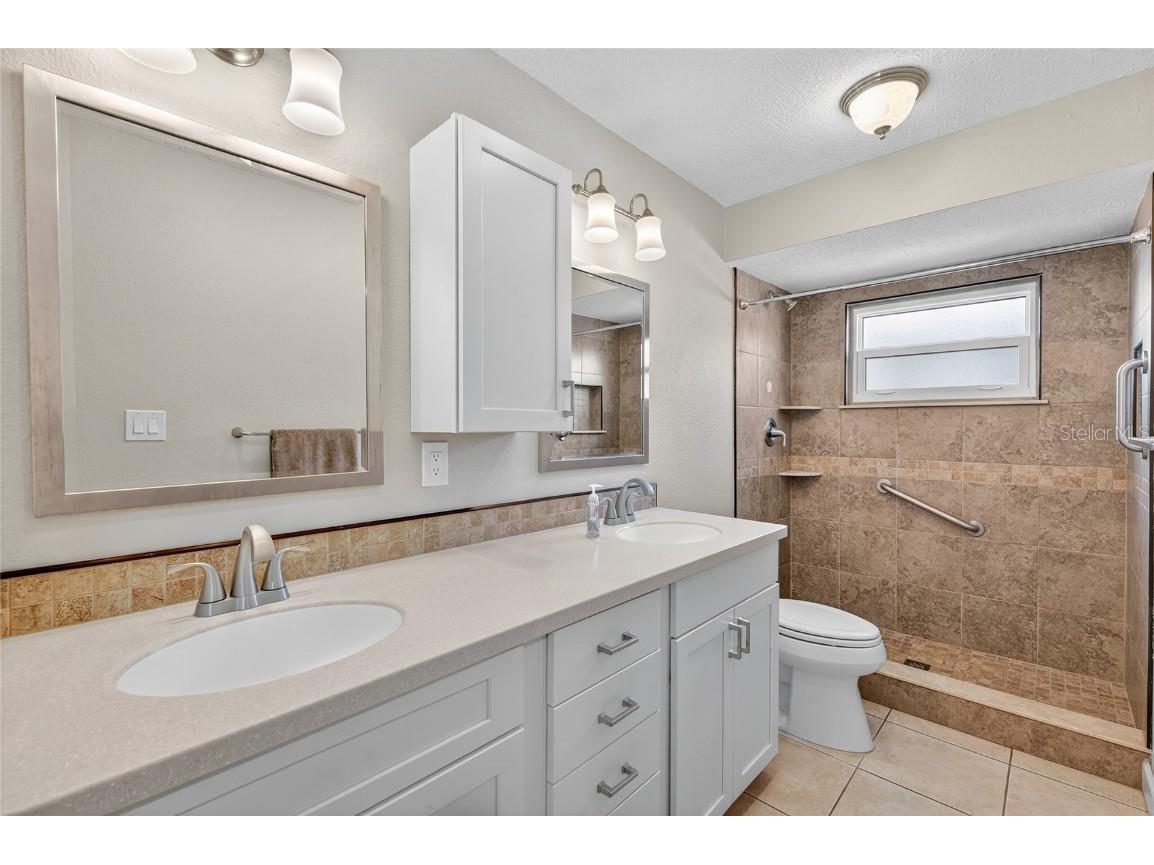 302 Leafwood Road Tarpon Springs FL 34689 W7880672 image28