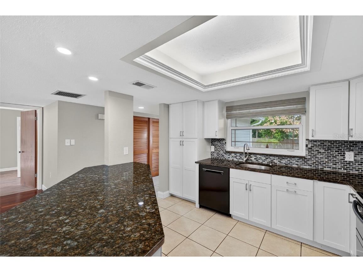 302 Leafwood Road Tarpon Springs FL 34689 W7880672 image9