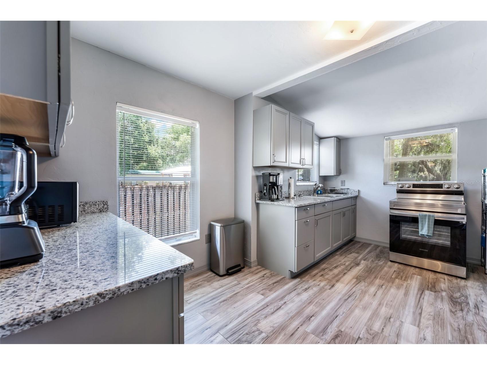 302 Park Avenue Hastings FL 32145 V4949712 image9