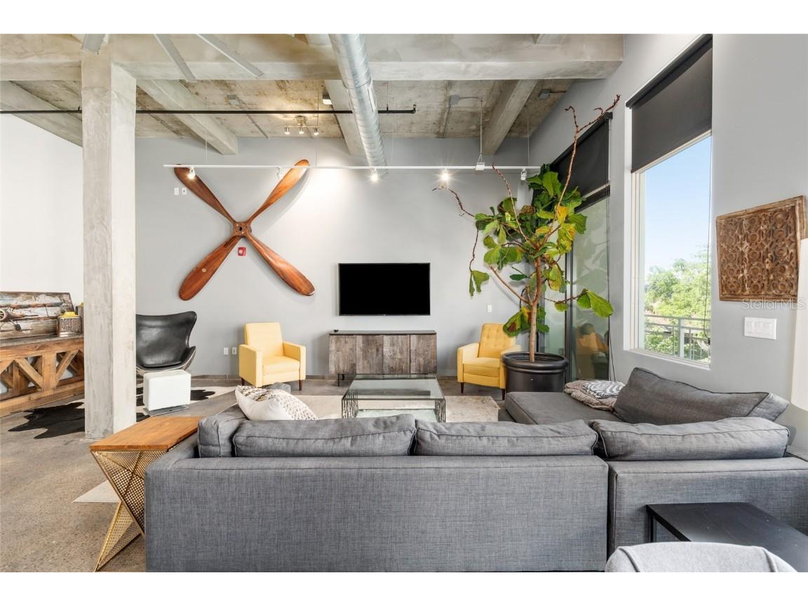 302 SE Broadway Street #330 Ocala FL 34471 OM698869 image5