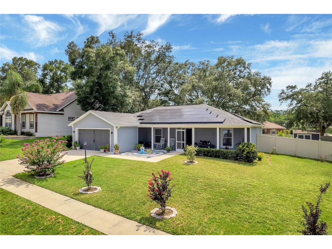 302 Stone Castle Loop Lady Lake FL 32159 G5070487 image1