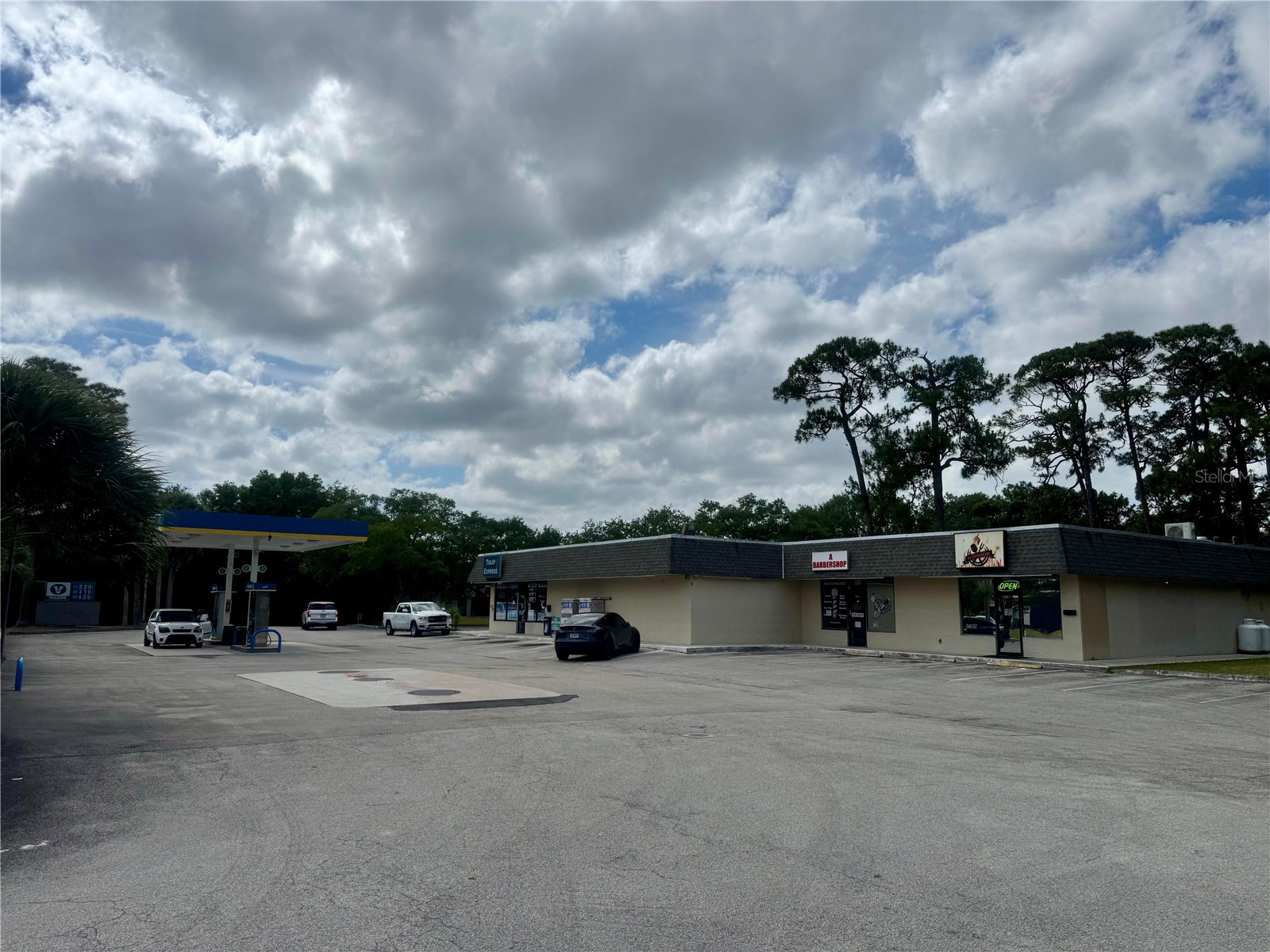 302 SW Tulip Boulevard Port Saint Lucie FL 34953 O6397329 image1
