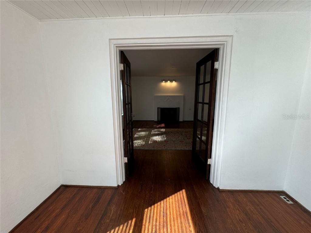 302 W Wall Street Frostproof FL 33843 K4903161 image22