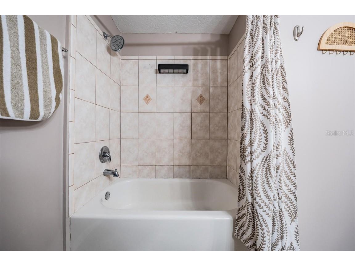 302 Whitcomb Boulevard Tarpon Springs FL 34689 - WHITCOMB BAYOU TB8449597 image17