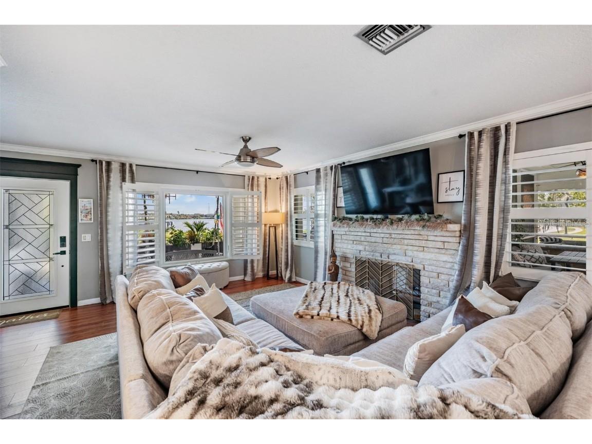 302 Whitcomb Boulevard Tarpon Springs FL 34689 - WHITCOMB BAYOU TB8449597 image5