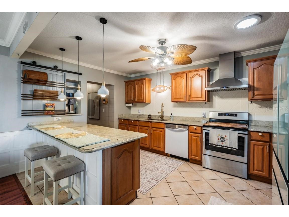 302 Whitcomb Boulevard Tarpon Springs FL 34689 - WHITCOMB BAYOU TB8449597 image9