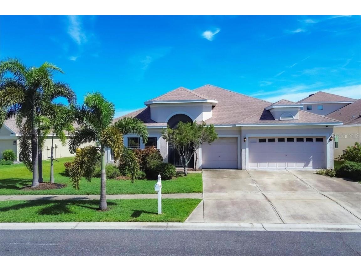 302 York Dale Drive Ruskin FL 33570 A4621730 image1