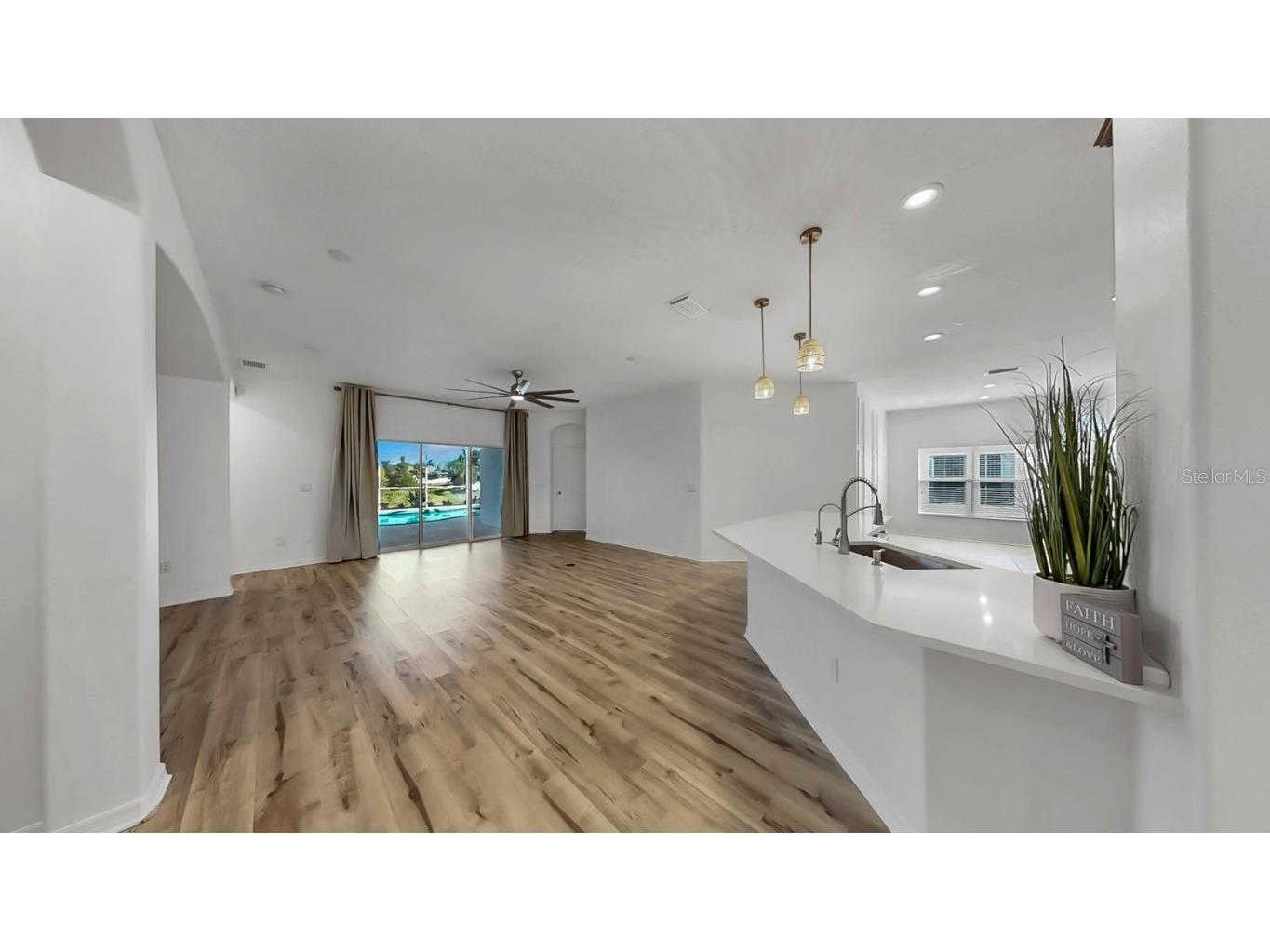 302 York Dale Drive Ruskin FL 33570 TB8445760 image28