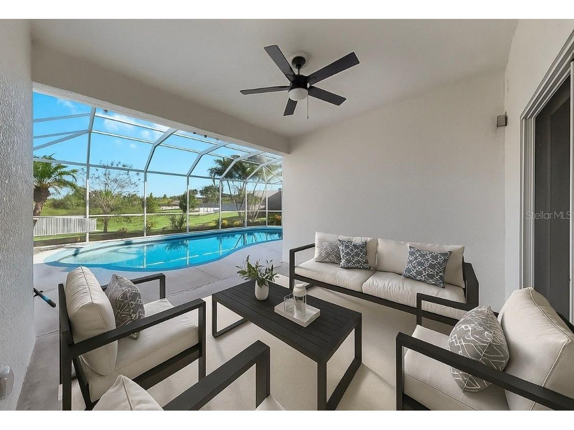 302 York Dale Drive Ruskin FL 33570 TB8452418 image2