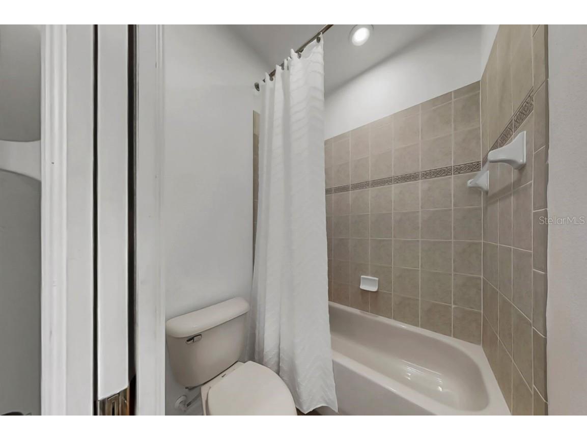 302 York Dale Drive Ruskin FL 33570 TB8452418 image25