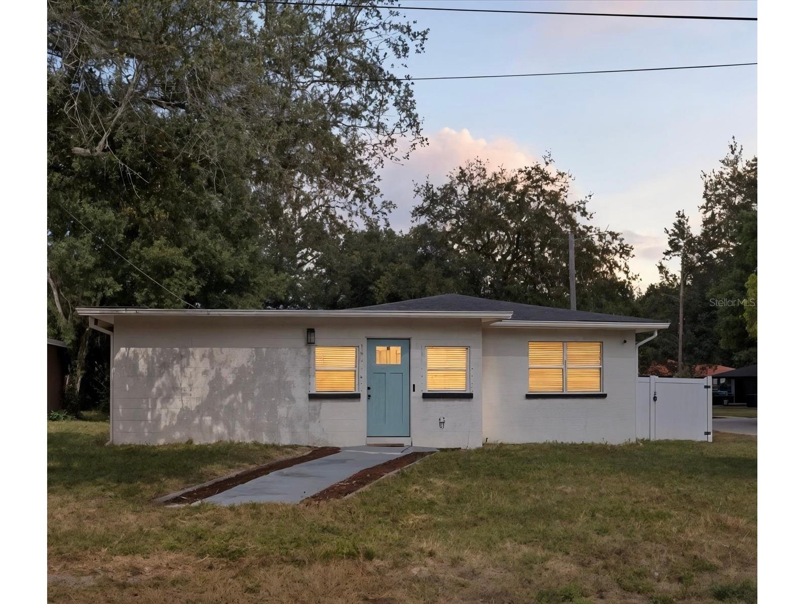 3020 E Idlewild Avenue Tampa FL 33610 TB8439871 image1