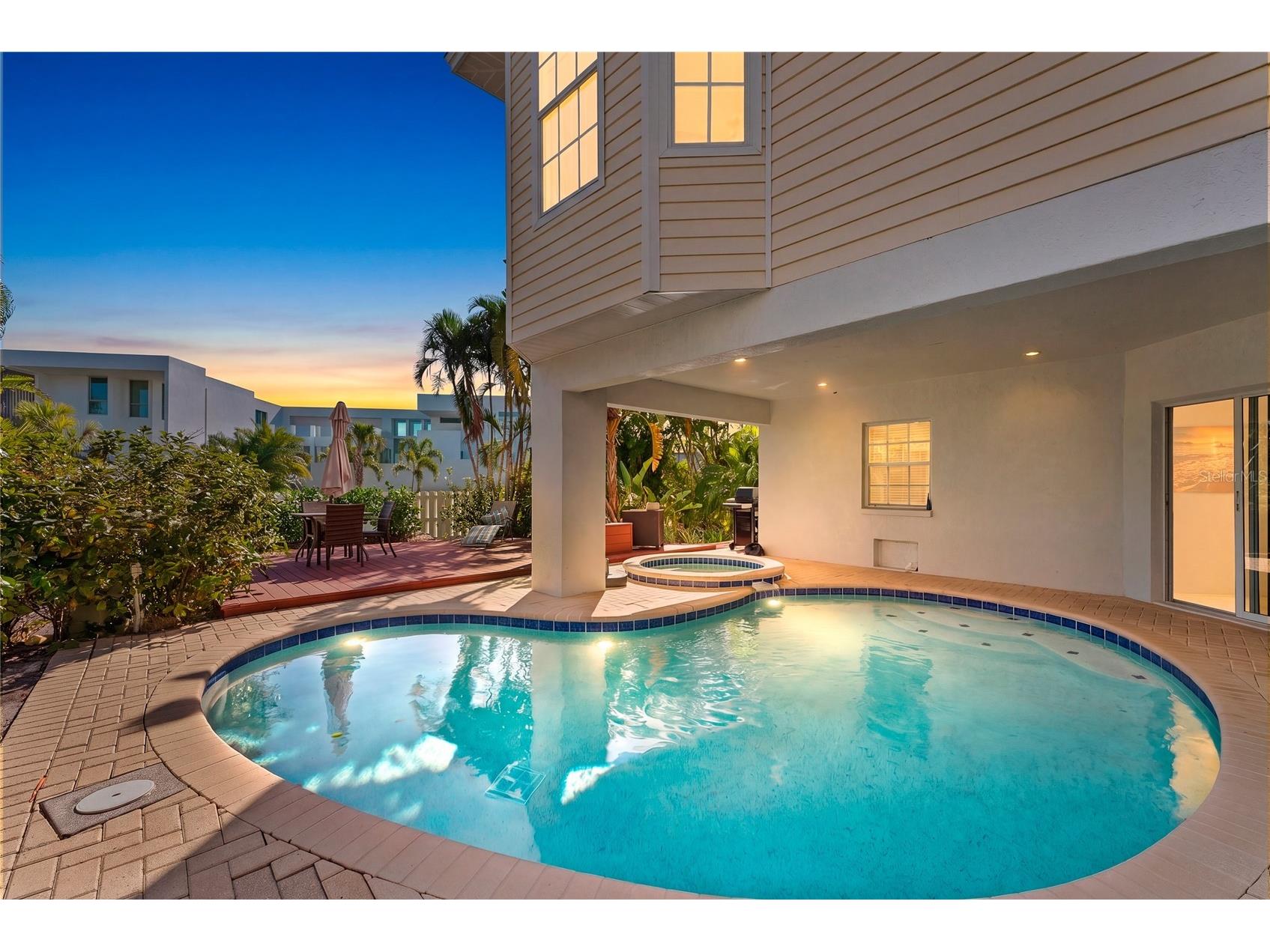 3020 Gulf Of Mexico Drive #2 Longboat Key FL 34228 A4689772 image2