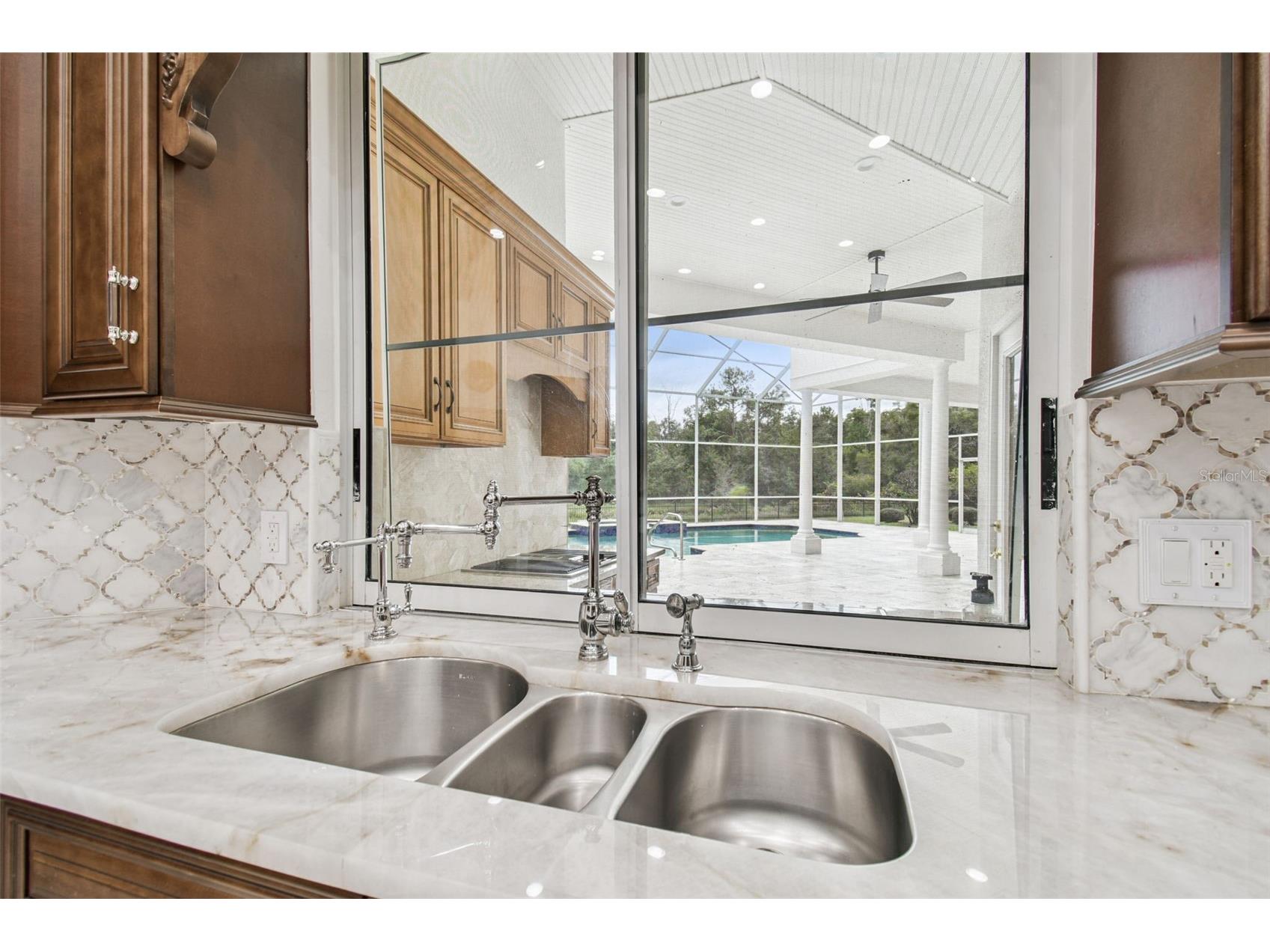 3020 Kensington Trace Tarpon Springs FL 34688 TB8473834 image9