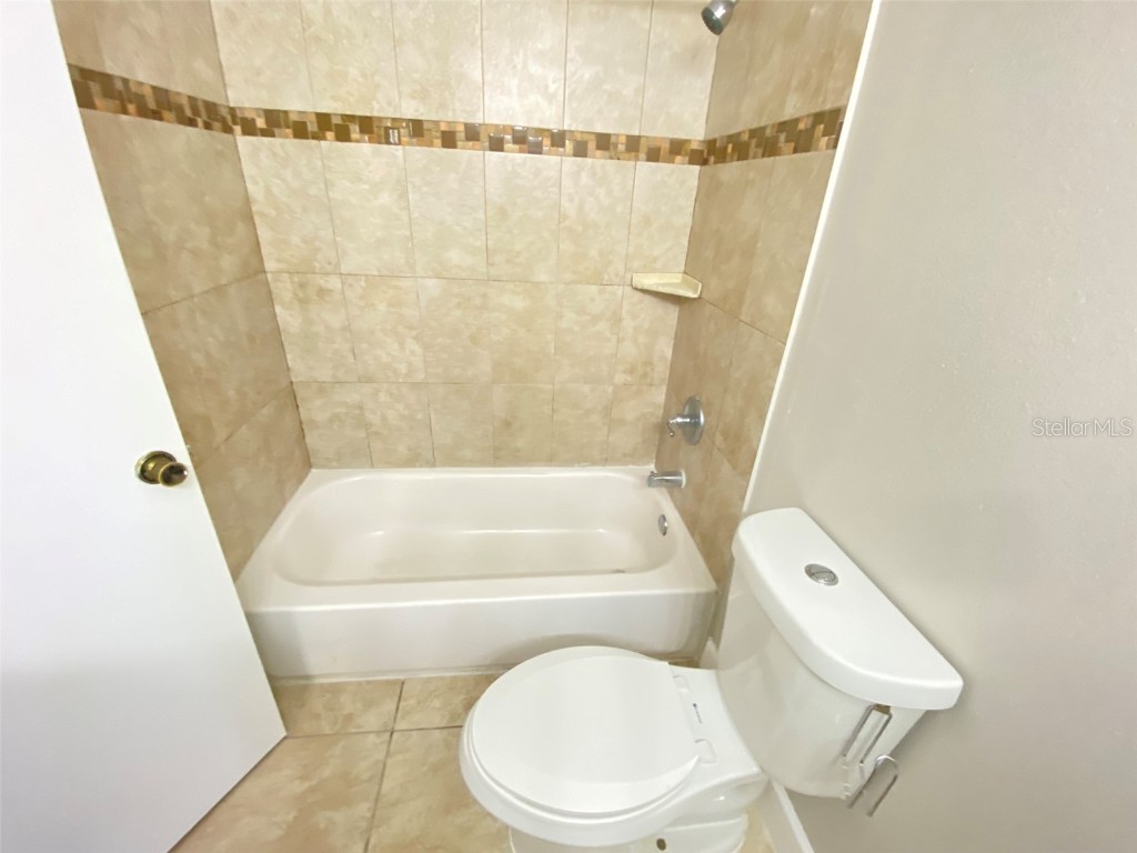 3020 Parkway Boulevard #303 Kissimmee FL 34747 O6278560 image16