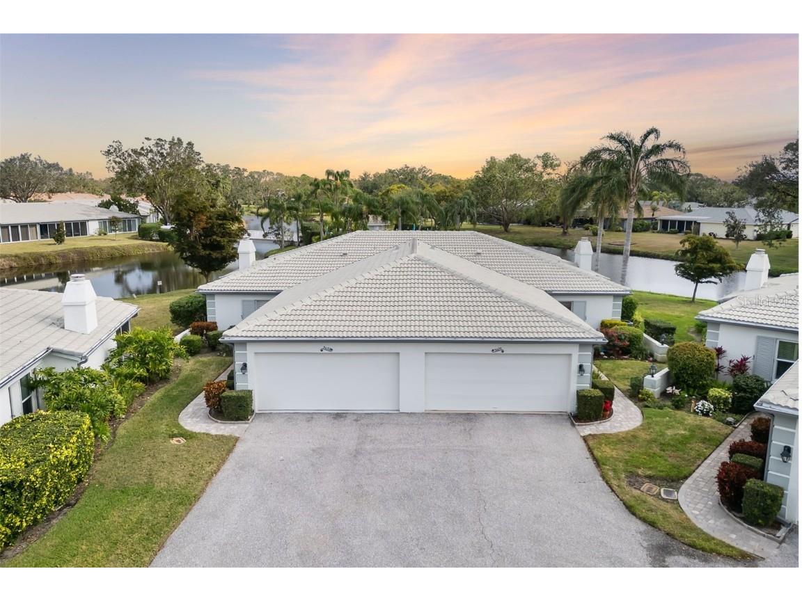 3020 Ringwood Meadow #11 Sarasota FL 34235 A4638324 image1
