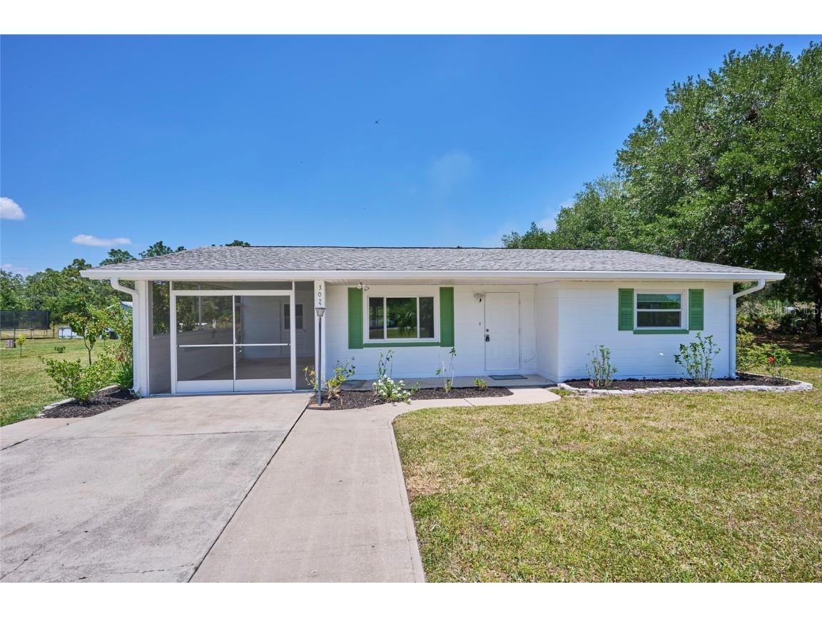 3020 Valencia Drive Indian Lake Estates FL 33855 - LAKE WALK IN WATER T3521828 image1