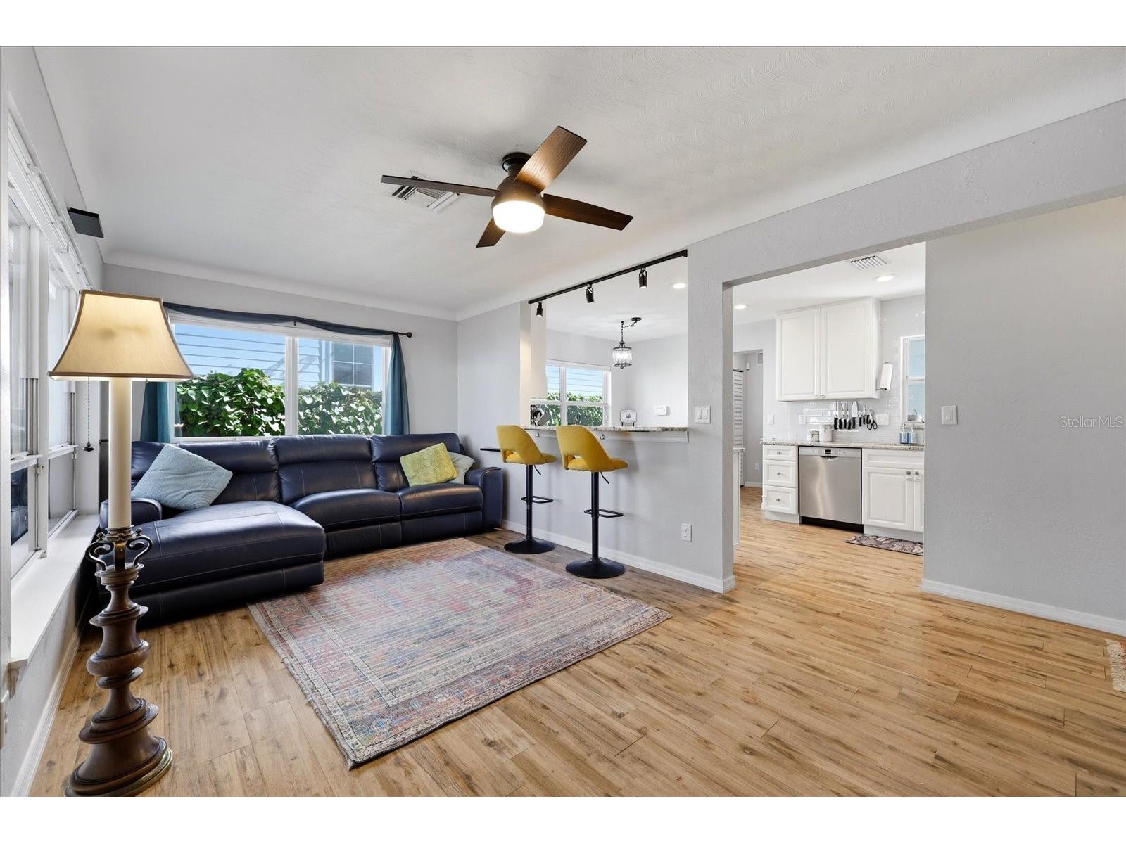 3021 10th Street N Saint Petersburg FL 33704 TB8494527 image11