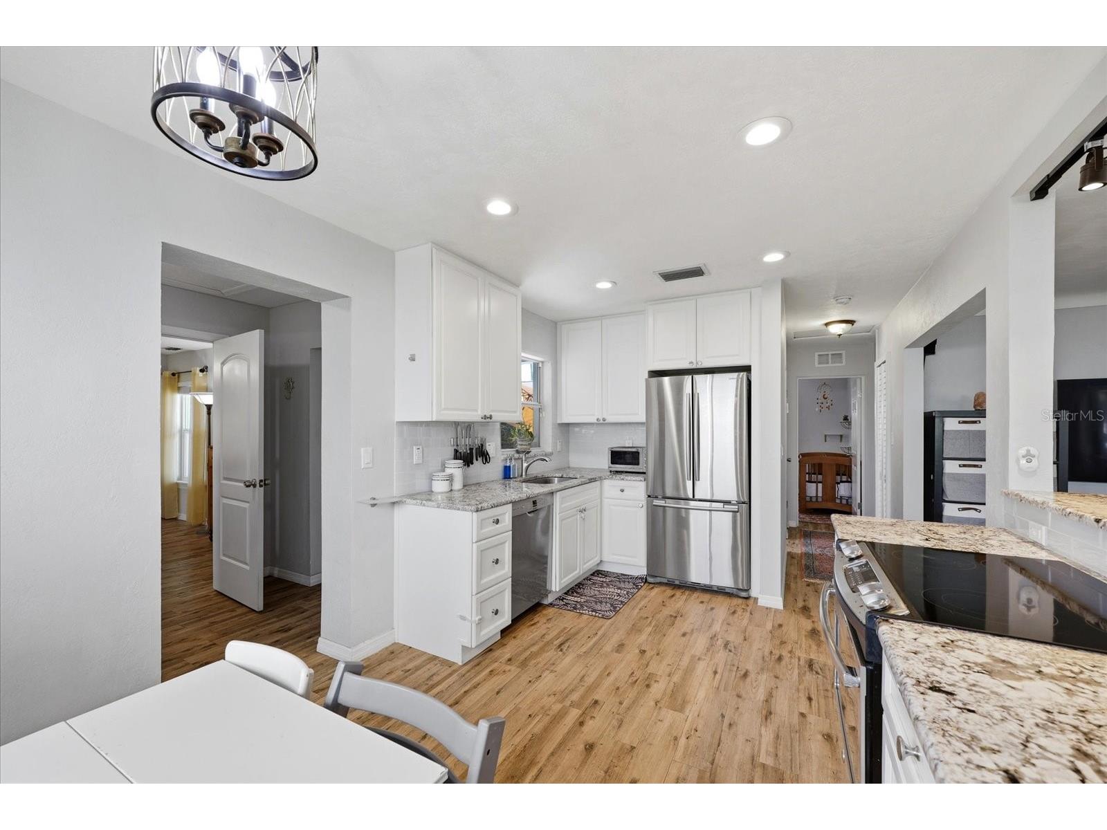 3021 10th Street N Saint Petersburg FL 33704 TB8494527 image17