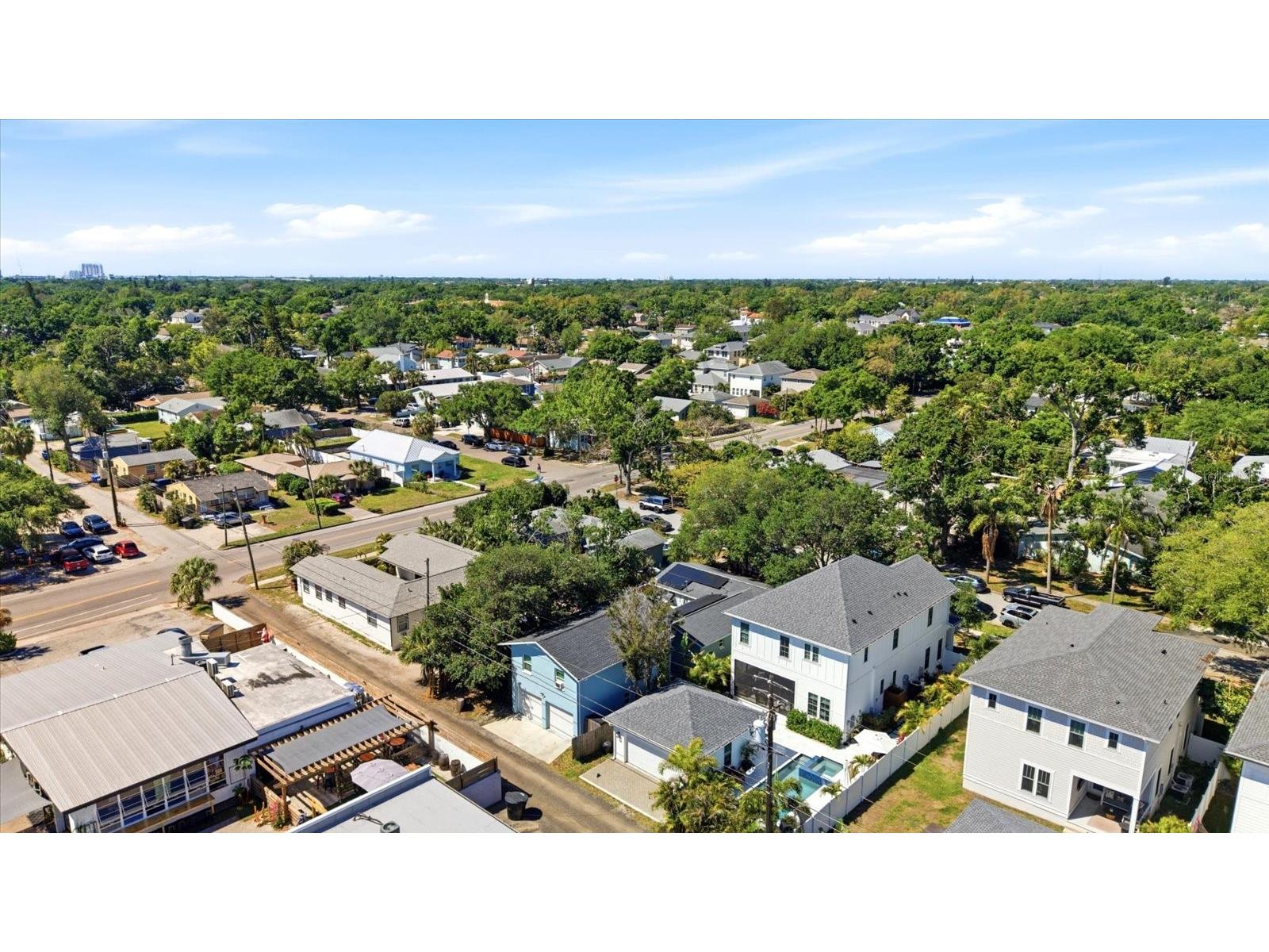 3021 10th Street N Saint Petersburg FL 33704 TB8494527 image48