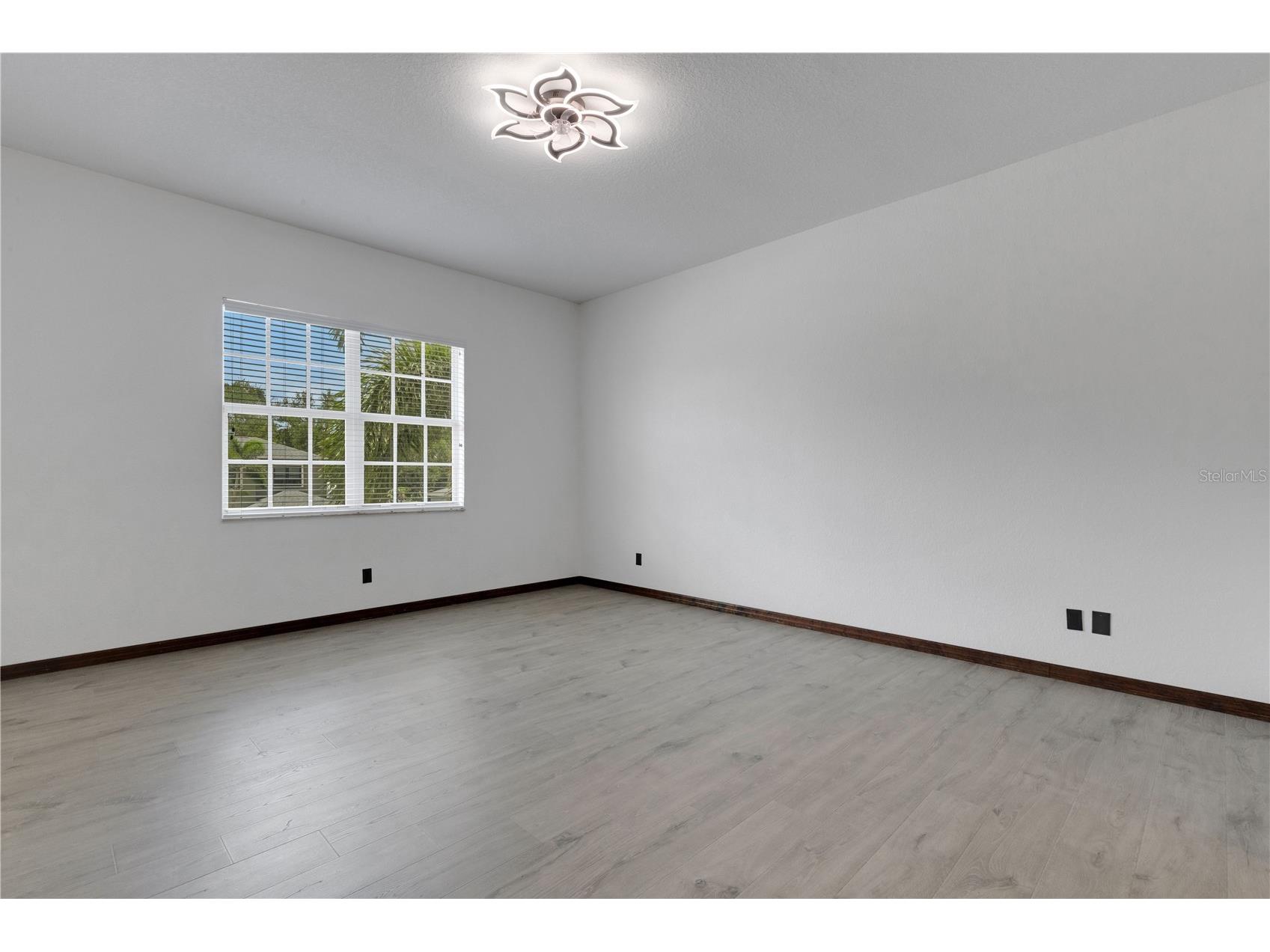 3021 59th Avenue S Saint Petersburg FL 33712 TB8505345 image38