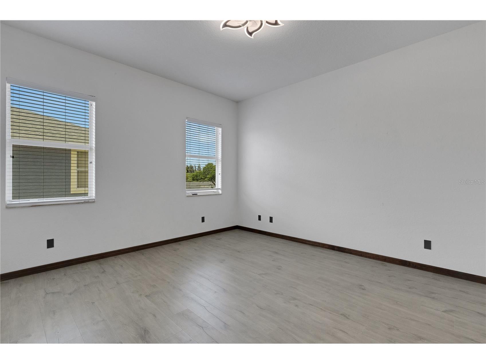 3021 59th Avenue S Saint Petersburg FL 33712 TB8505345 image49