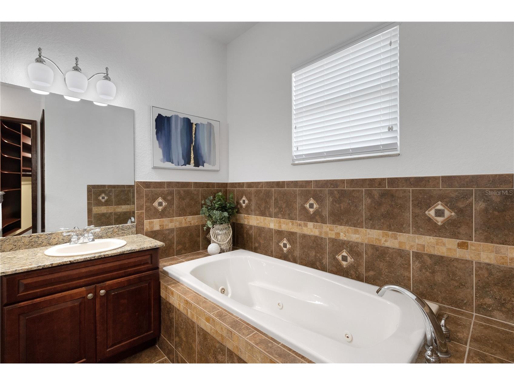 3021 59th Avenue S Saint Petersburg FL 33712 TB8505345 image64