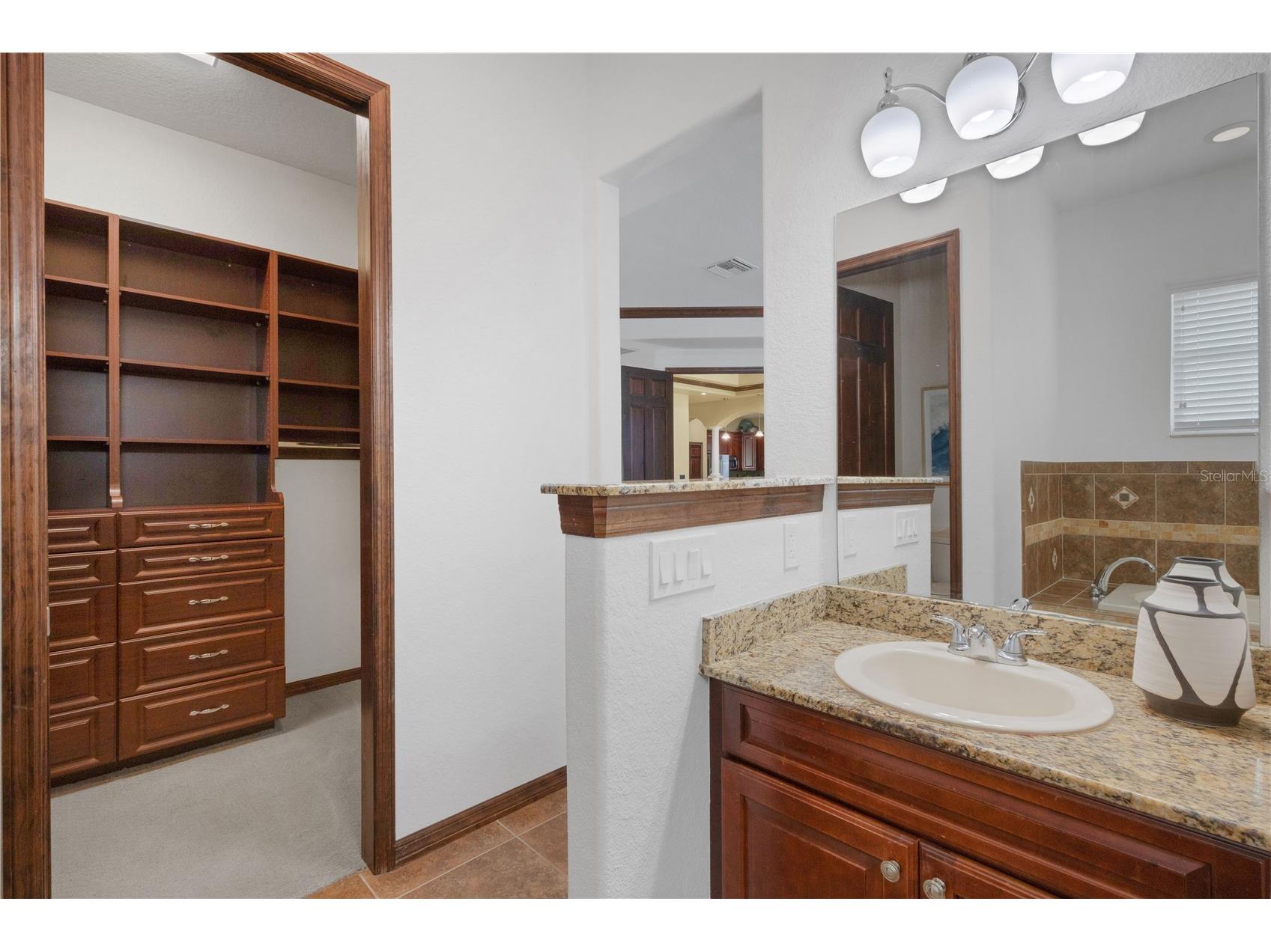 3021 59th Avenue S Saint Petersburg FL 33712 TB8505345 image66