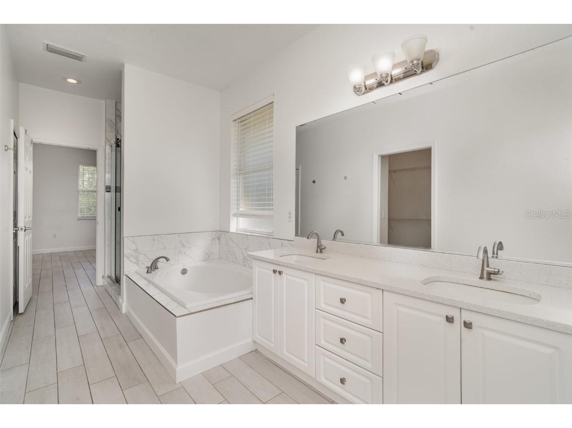 30215 Saddlebag Trail Myakka City FL 34251 TB8445269 image11