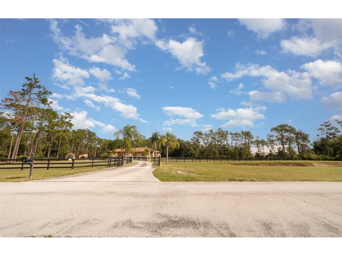 30215 Saddlebag Trail Myakka City FL 34251 TB8445269 image39