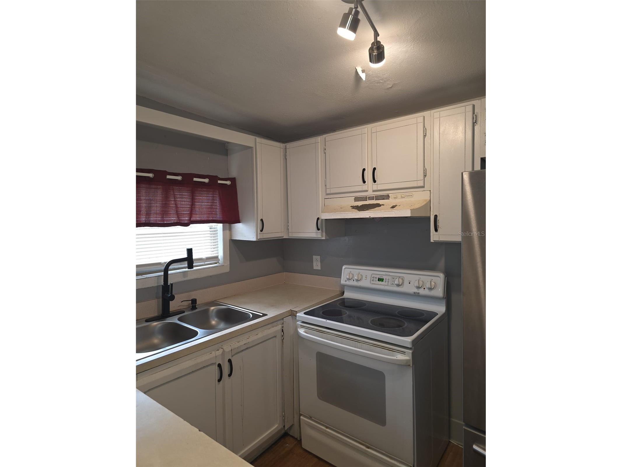 3022 Deleuil Avenue Tampa FL 33610 TB8496810 image5