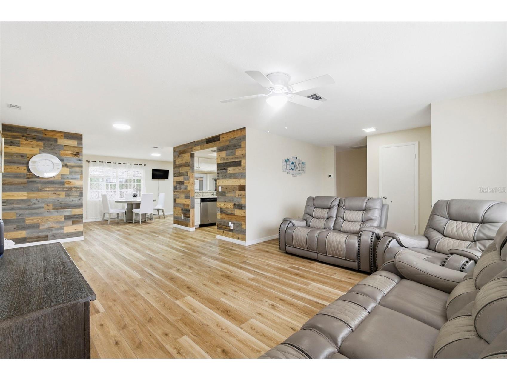 3022 Jackson Drive Holiday FL 34691 TB8487847 image16