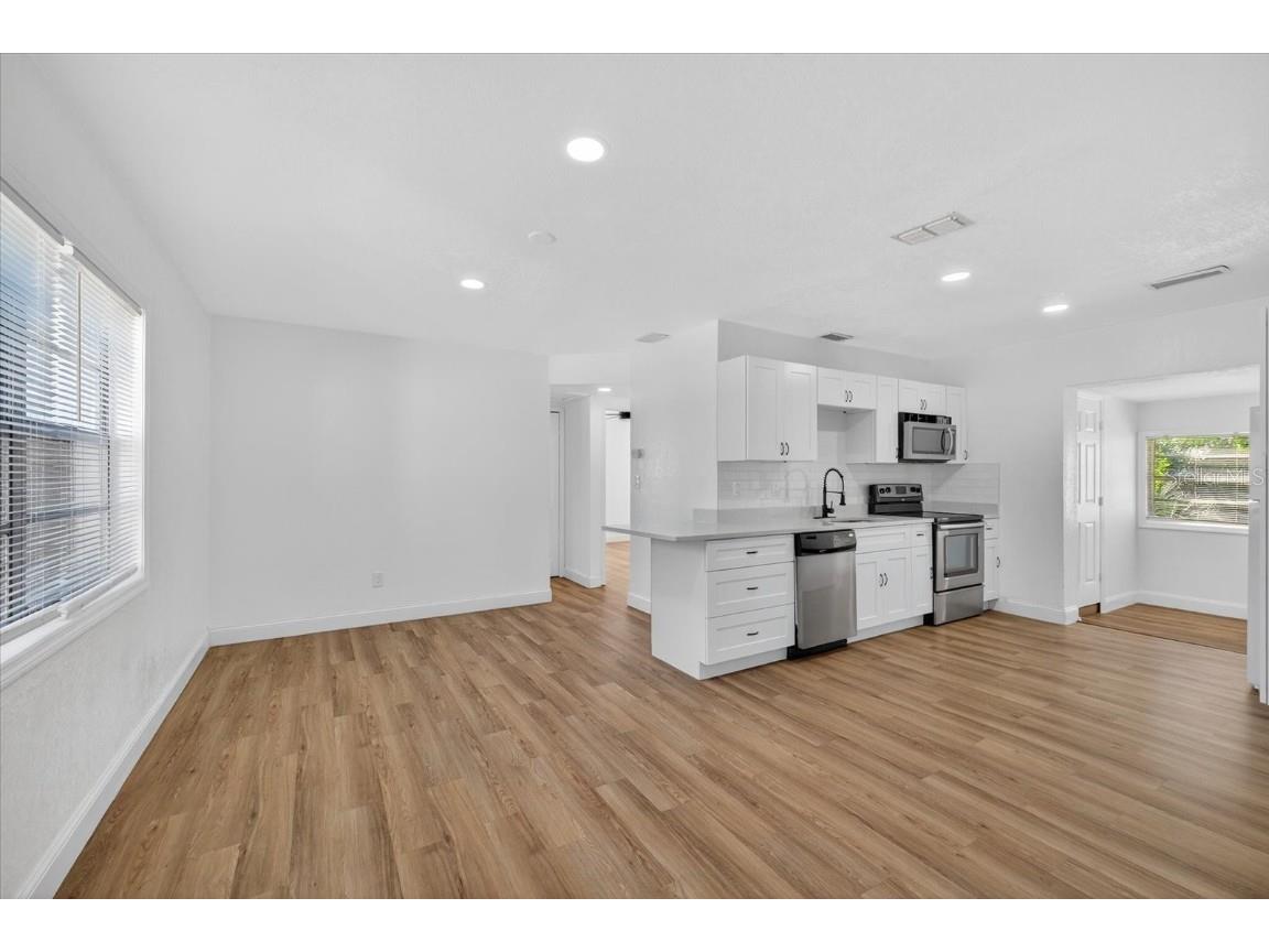 3022 W Meadow Street Tampa FL 33611 TB8448004 image11