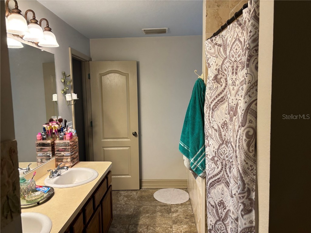 3023 Azalea Blossom Drive Plant City FL 33567 TB8424144 image22