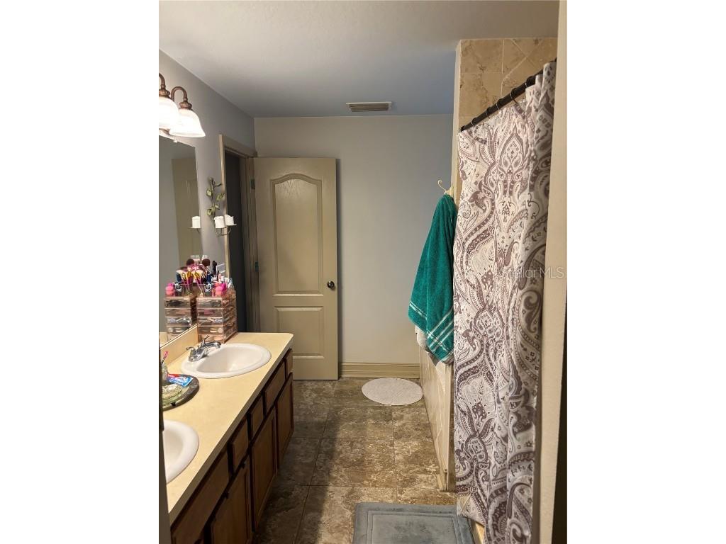 3023 Azalea Blossom Drive Plant City FL 33567 TB8424144 image23