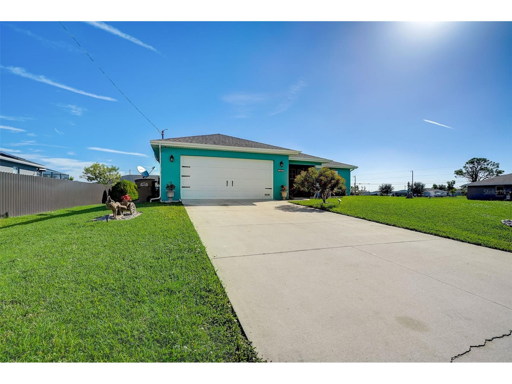 3023 NW 2nd Place Cape Coral FL 33993 A4678092 image2