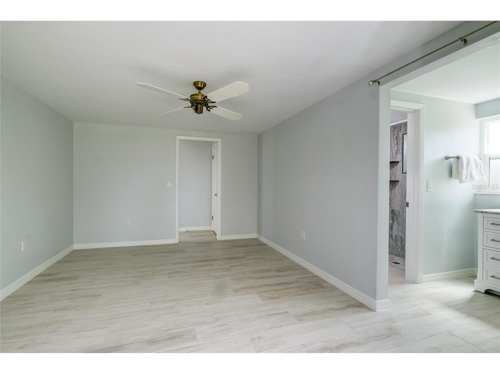 3024 Chase Circle Sarasota FL 34231 A4692134 image11